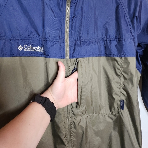 Columbia Blue and Tan Windbreaker - Picture 2 of 16